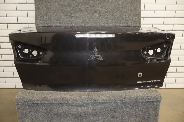 08-15 Mitsubishi EVO X Trunk Lid Decklid OEM Phantom Black U02 Passive Entry - Image 2
